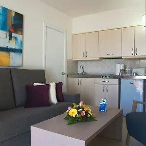 Lanzasur Club Bungalows Hotel